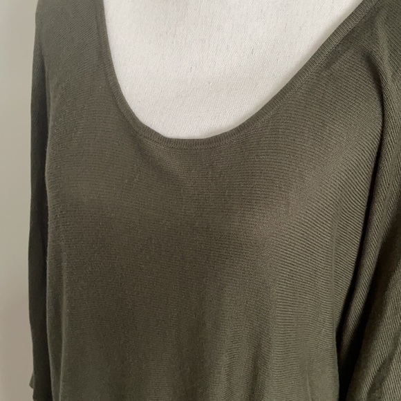 Torrid Top - Picture 5 of 8